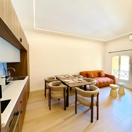 Monaco - Old Town - Climatisation - Seaview - Luxury Renovation مينتون