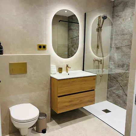 Monaco - Old Town - Climatisation - Seaview - Luxury Renovation * Menton