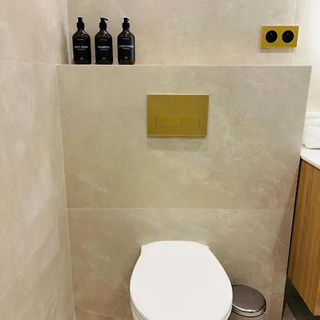 Monaco - Old Town - Climatisation - Seaview - Luxury Renovation شقة *