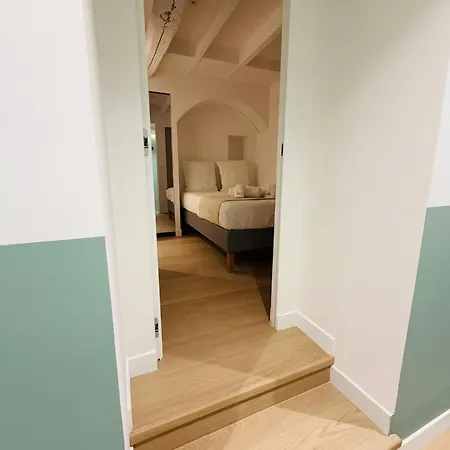 Monaco - Old Town - Climatisation - Seaview - Luxury Renovation * مينتون