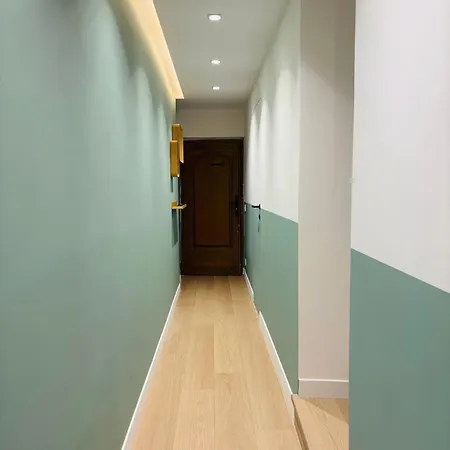 Monaco - Old Town - Climatisation - Seaview - Luxury Renovation * مينتون
